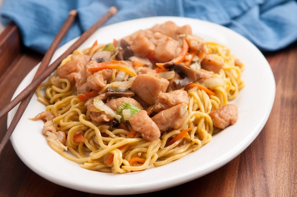 Chicken Chow Mein Easy Chicken Chow Mein Recipe For Your Family chicken-chow-mein-easy-chicken-chow-mein-recipe-for-your-family