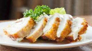keto chicken cordon bleu