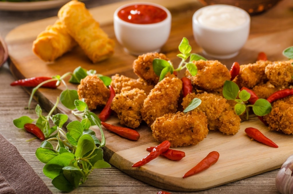 keto crunchy popcorn chicken