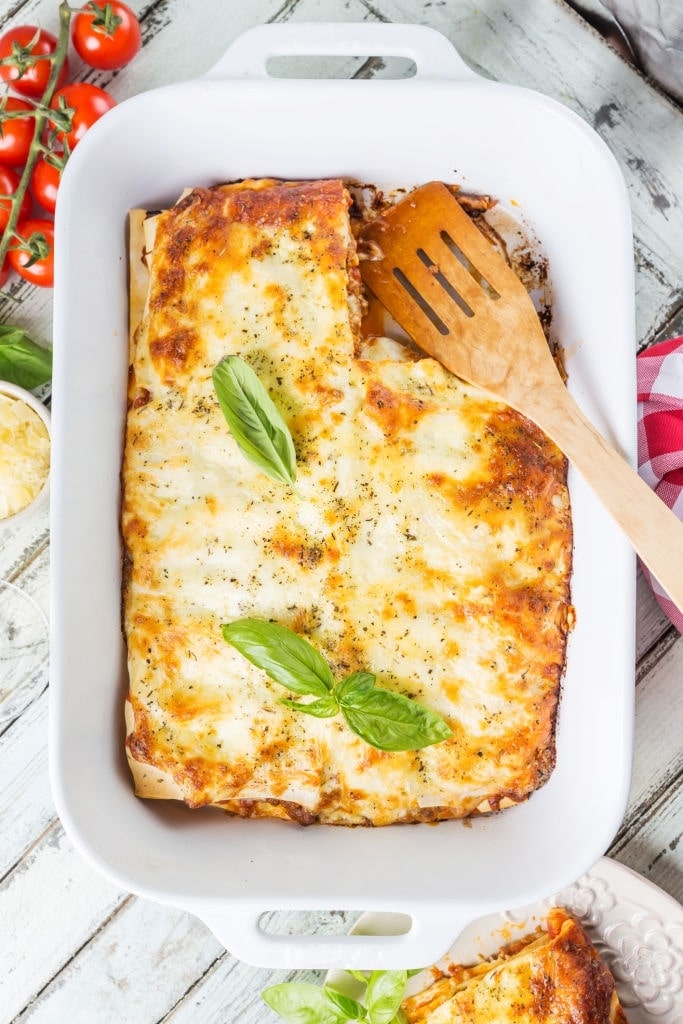 chicken alfredo lasagna with spinach