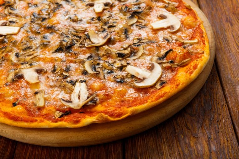 Keto Chicken Crust Pizza - Low Carb Chicken Crust Pizza