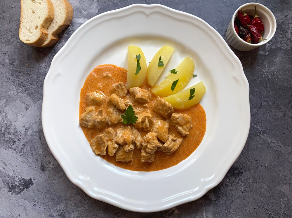 hungarian chicken paprikash slow cooker