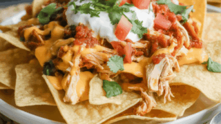 easy Crockpot Chicken Nachos
